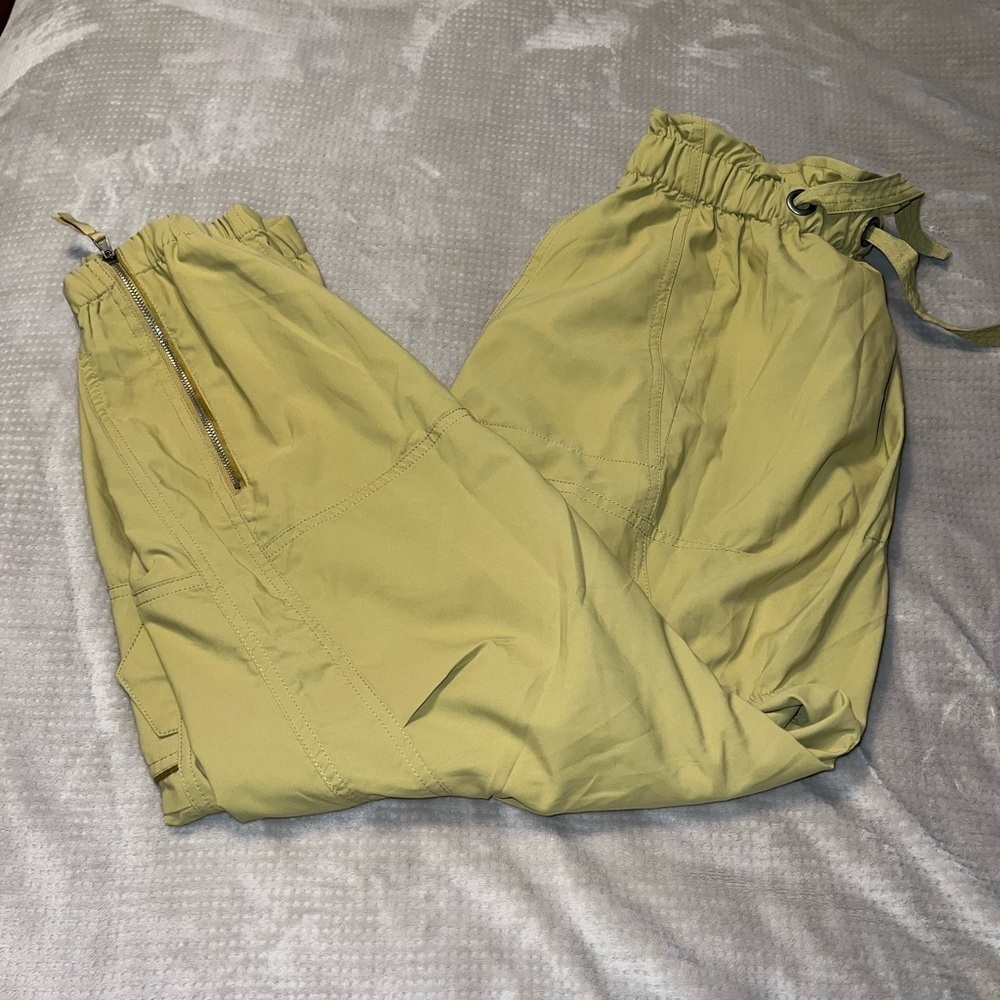 Free People Movement Pants Medium NWT - Picture 4 of 11